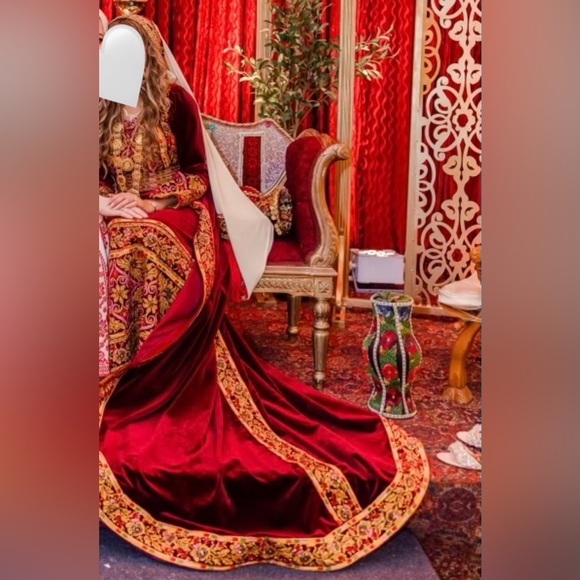 *SOLD* Palestinian Thobe - Henna dress - Picture 4 of 17